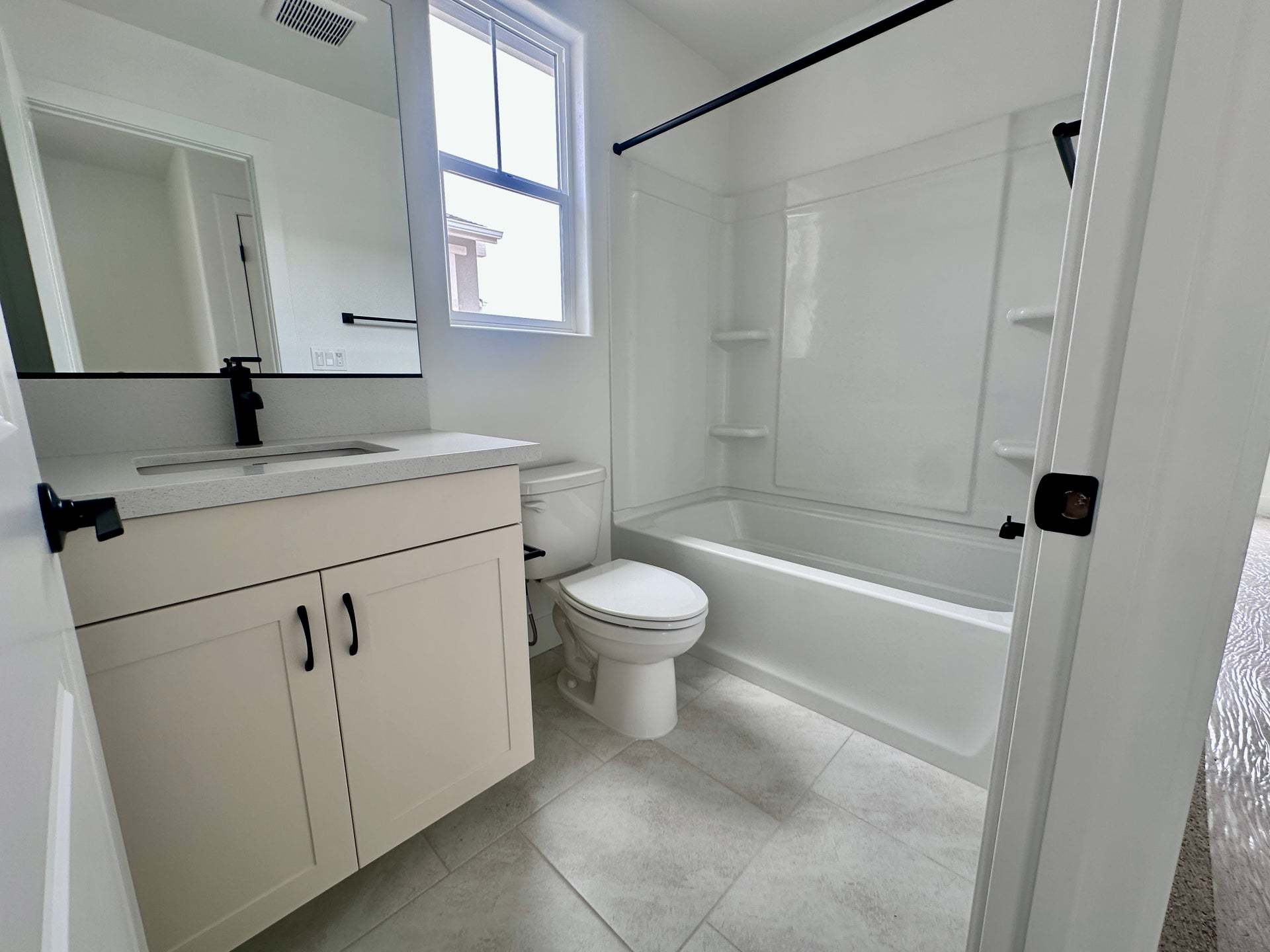 Homesite 260 | Powder Bathroom