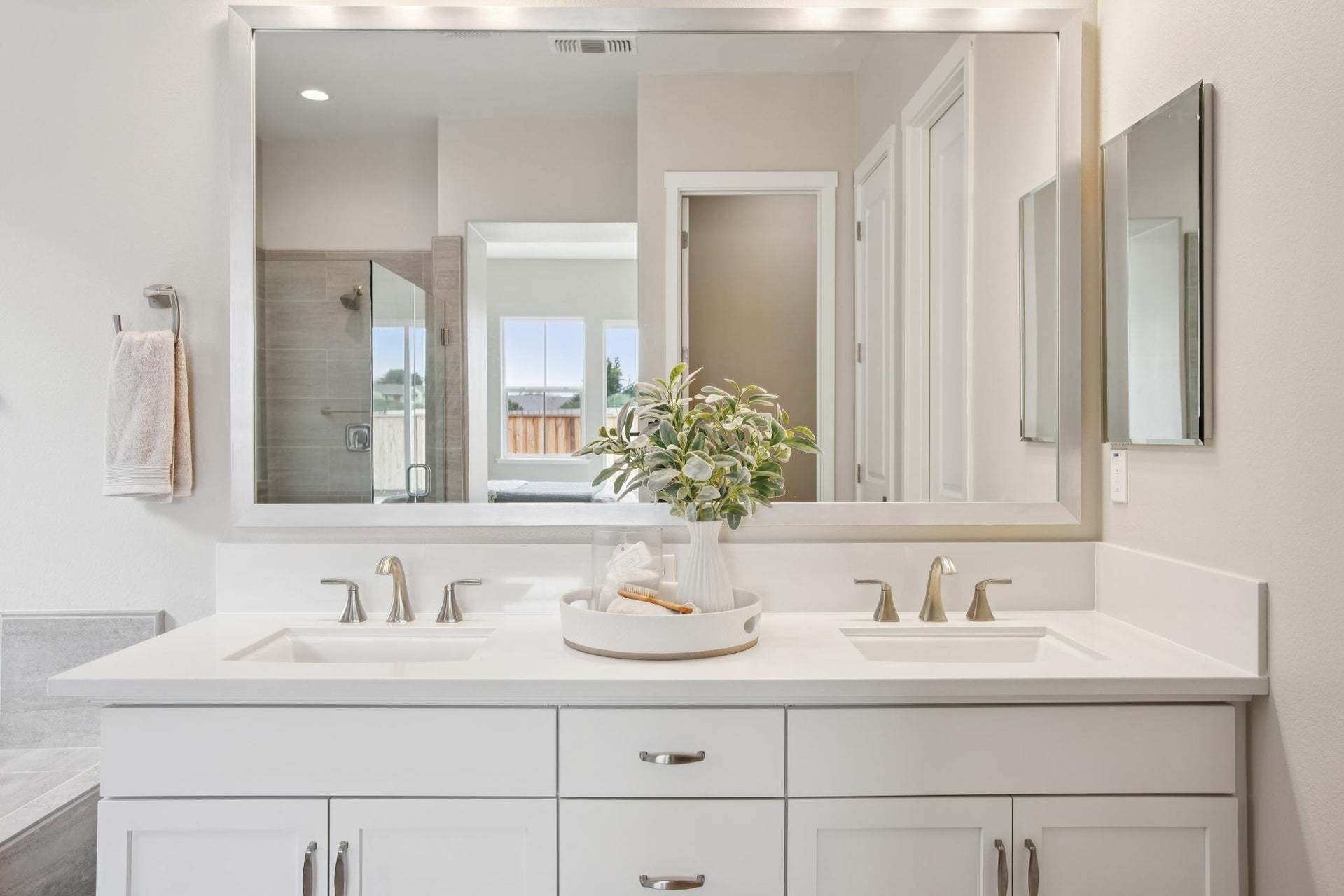 Homesite 907 | Owner's Bathroom