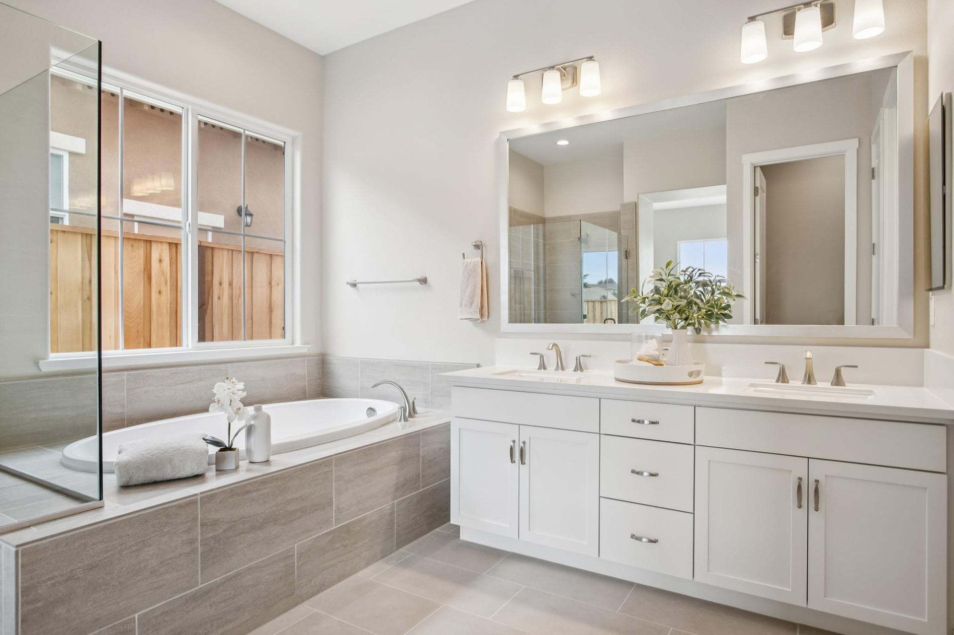 Homesite 907 | Owner's Bathroom
