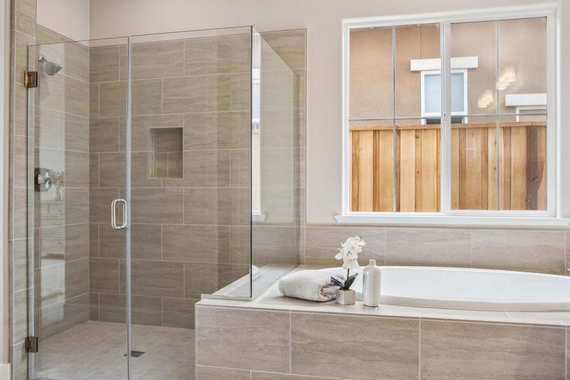 Homesite 907 | Owner's Bathroom