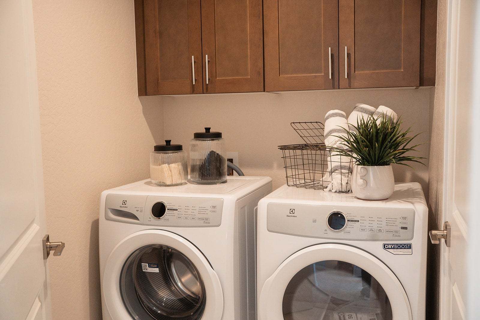 Ariette at Oak Place | Sonata Model | Laundry Room