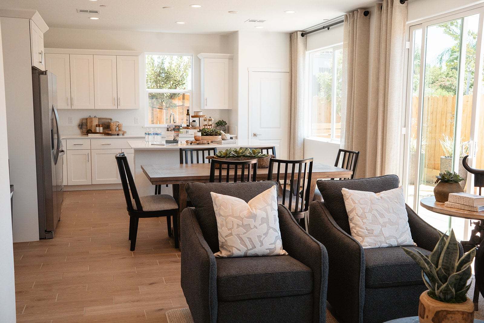 Ariette at Oak Place | Canto Model | Great Room