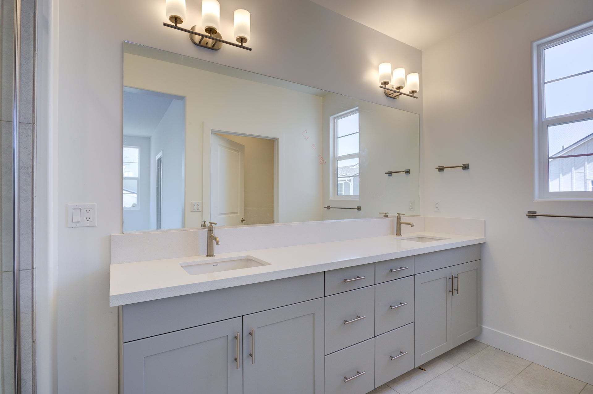 Homesite 255 | Owner's Bathroom