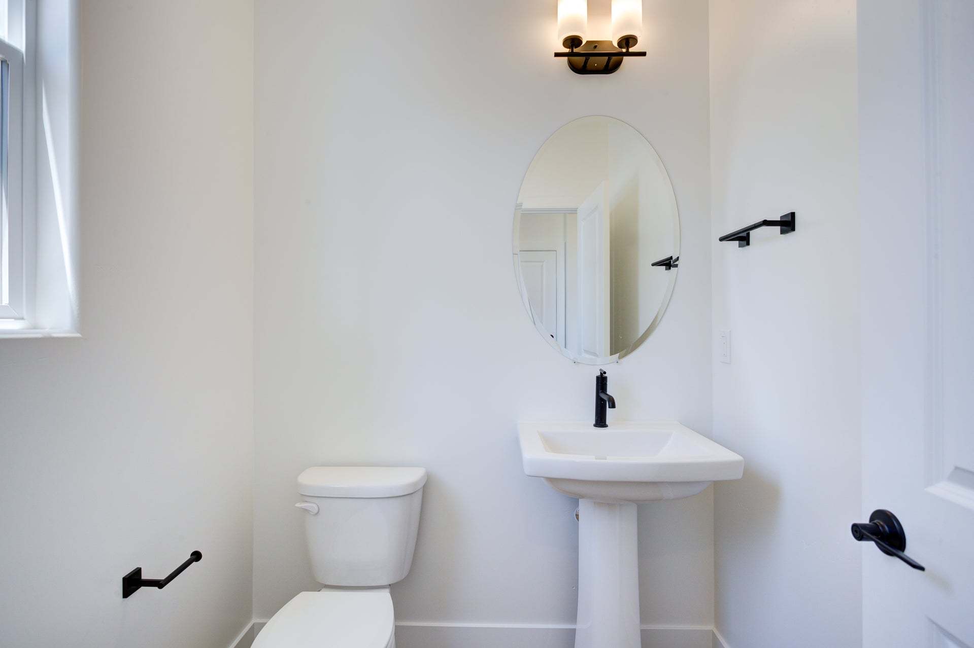 Homesite 260 | Powder Bathroom