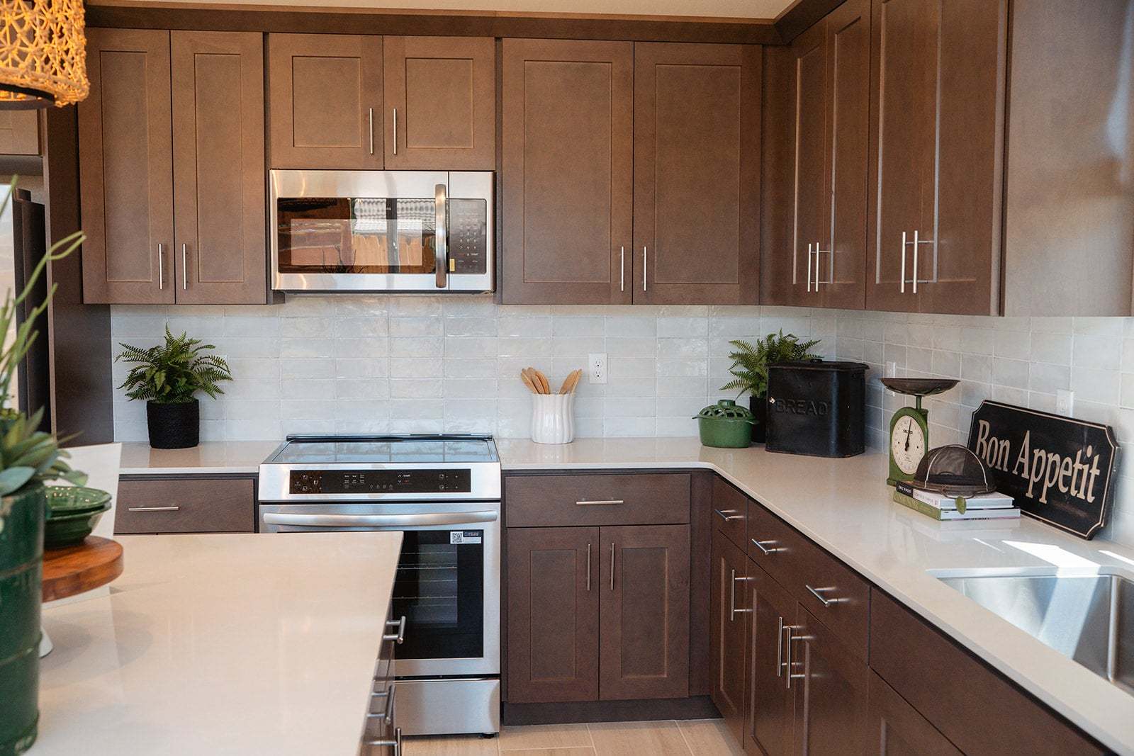 Ariette at Oak Place | Sonata Model | Kitchen