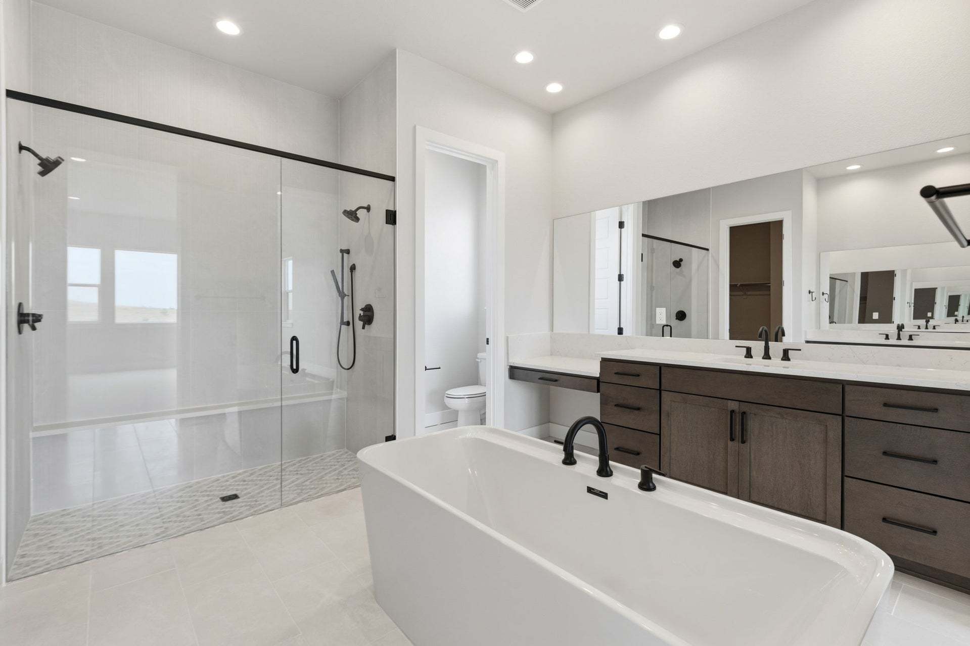 1613 Flourish Ct | The Fairways @ RainDance | Primary Bathroom