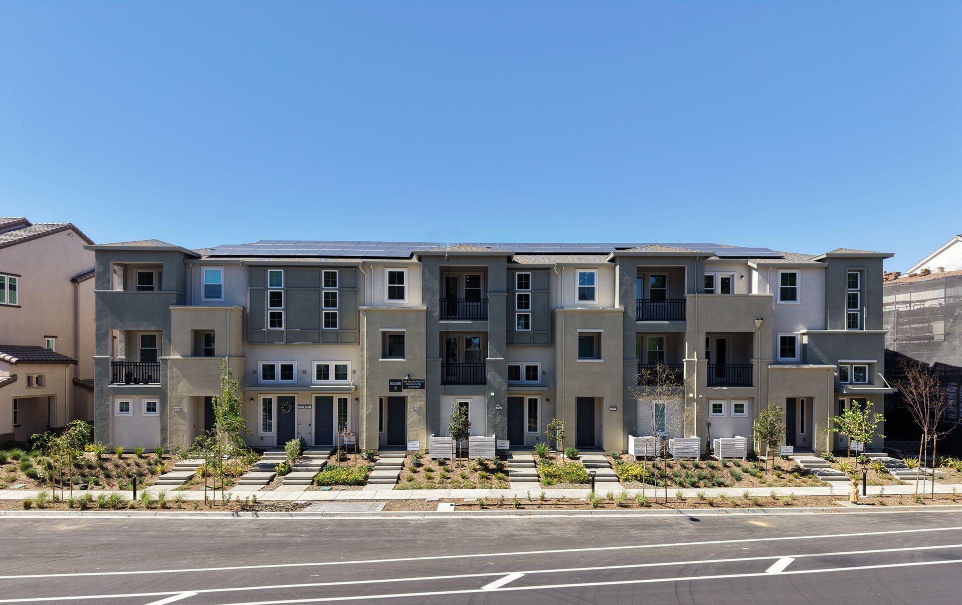 Alicante at Arroyo Crossings by Trumark Homes I Livermore, CA I Exterior