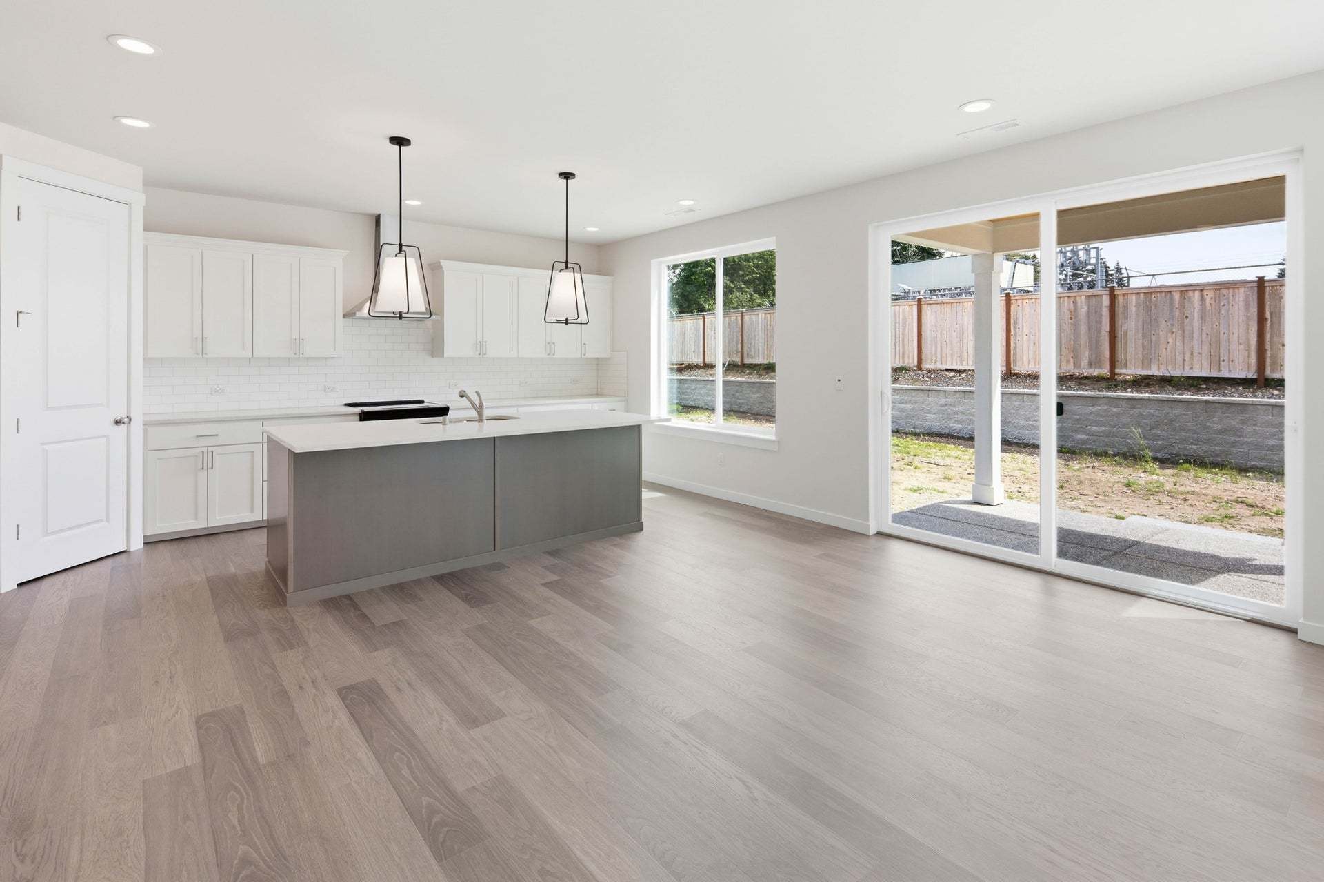 Liberty Park I Plan 2872 C | Great Room & Kitchen