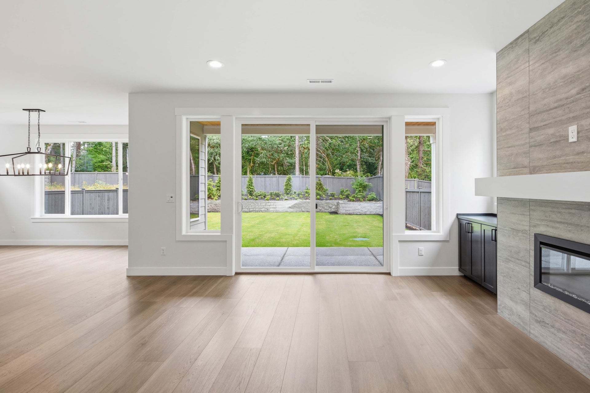 Interlaaken Estates I Plan 2749 A | Fireplace & Living Room
