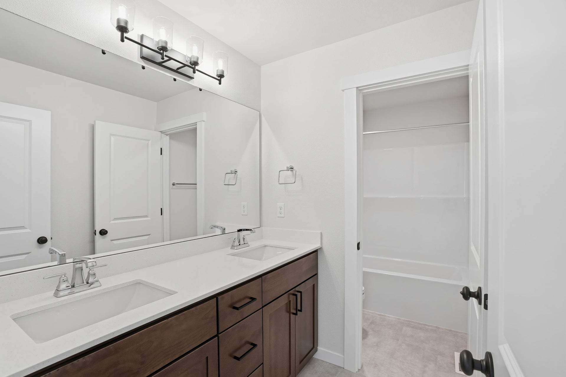 Three Cedars | Lot 10 | Secondary Bathroom