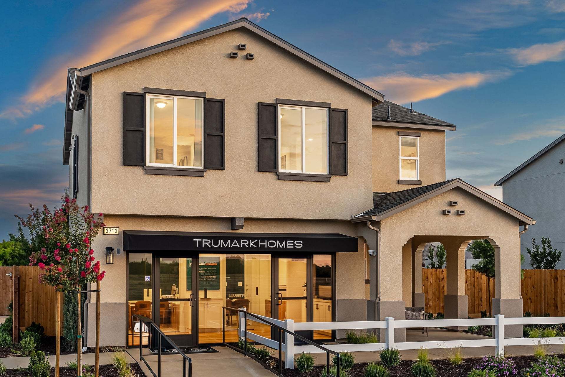 Ariette at Oak Place | Canto Model | Exterior