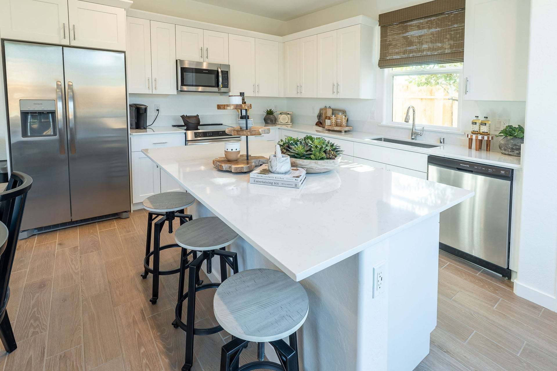 Ariette at Oak Place | Canto Model | Kitchen