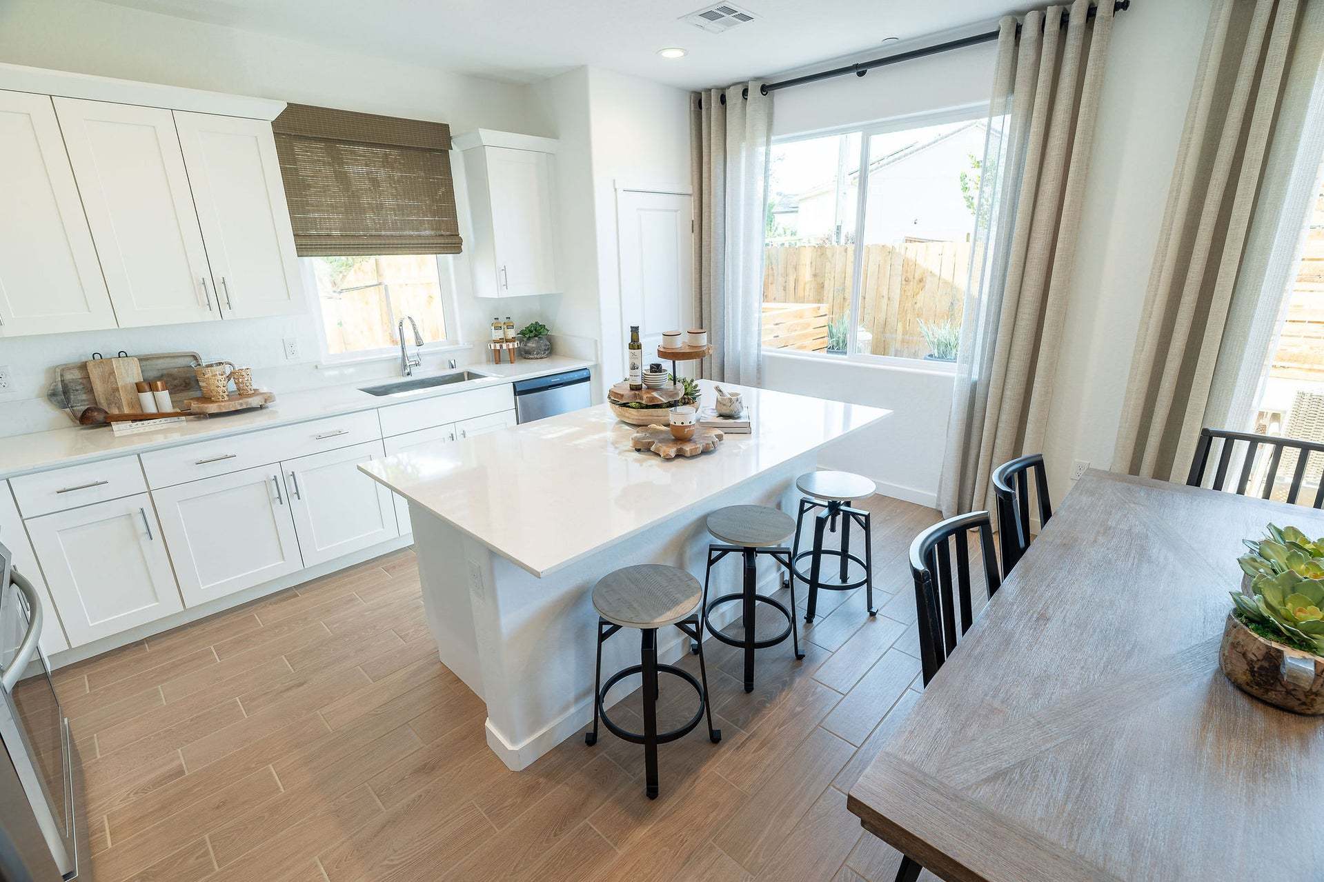 Ariette at Oak Place | Canto Model | Kitchen