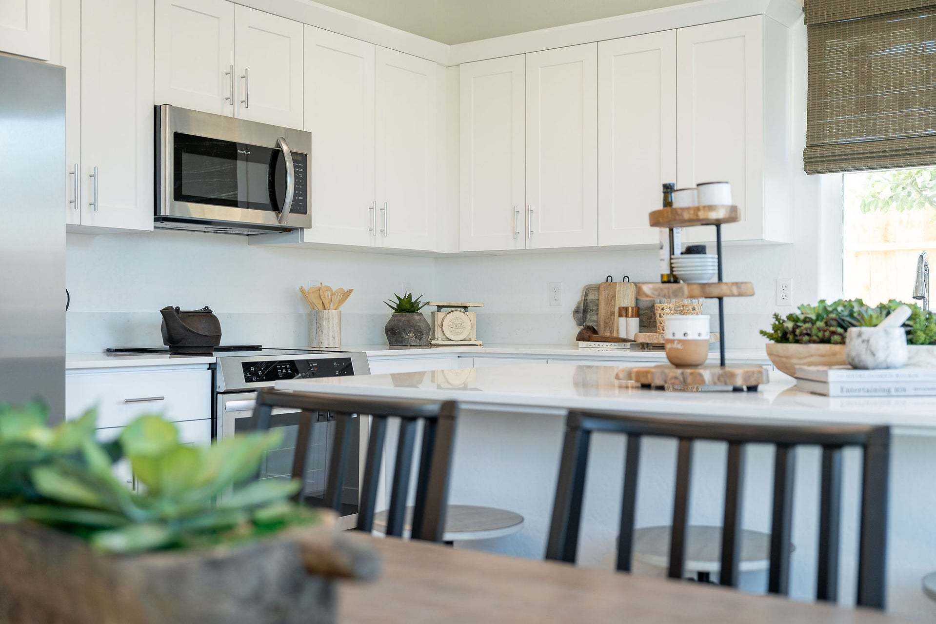 Ariette at Oak Place | Canto Model | Kitchen