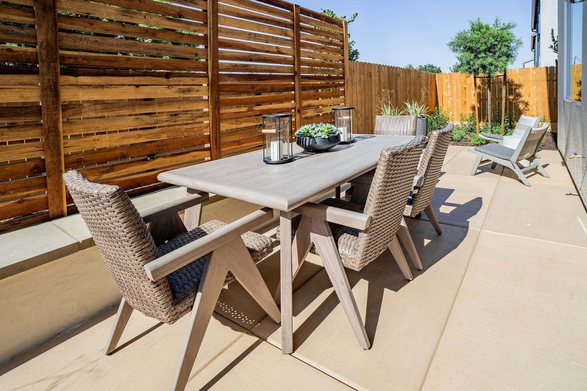 Ariette at Oak Place | Canto Model | Backyard