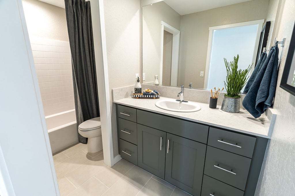 Ariette at Oak Place | Lydian Model | Bathroom 2
