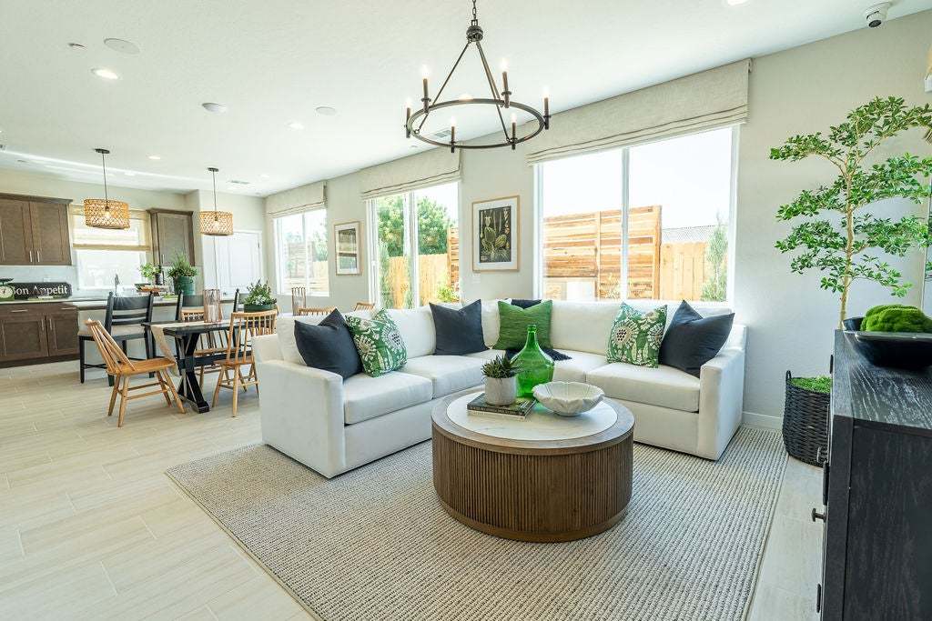 Ariette at Oak Place | Sonata Model | Great Room