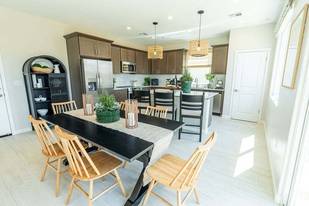 Ariette at Oak Place | Sonata Model | Dining