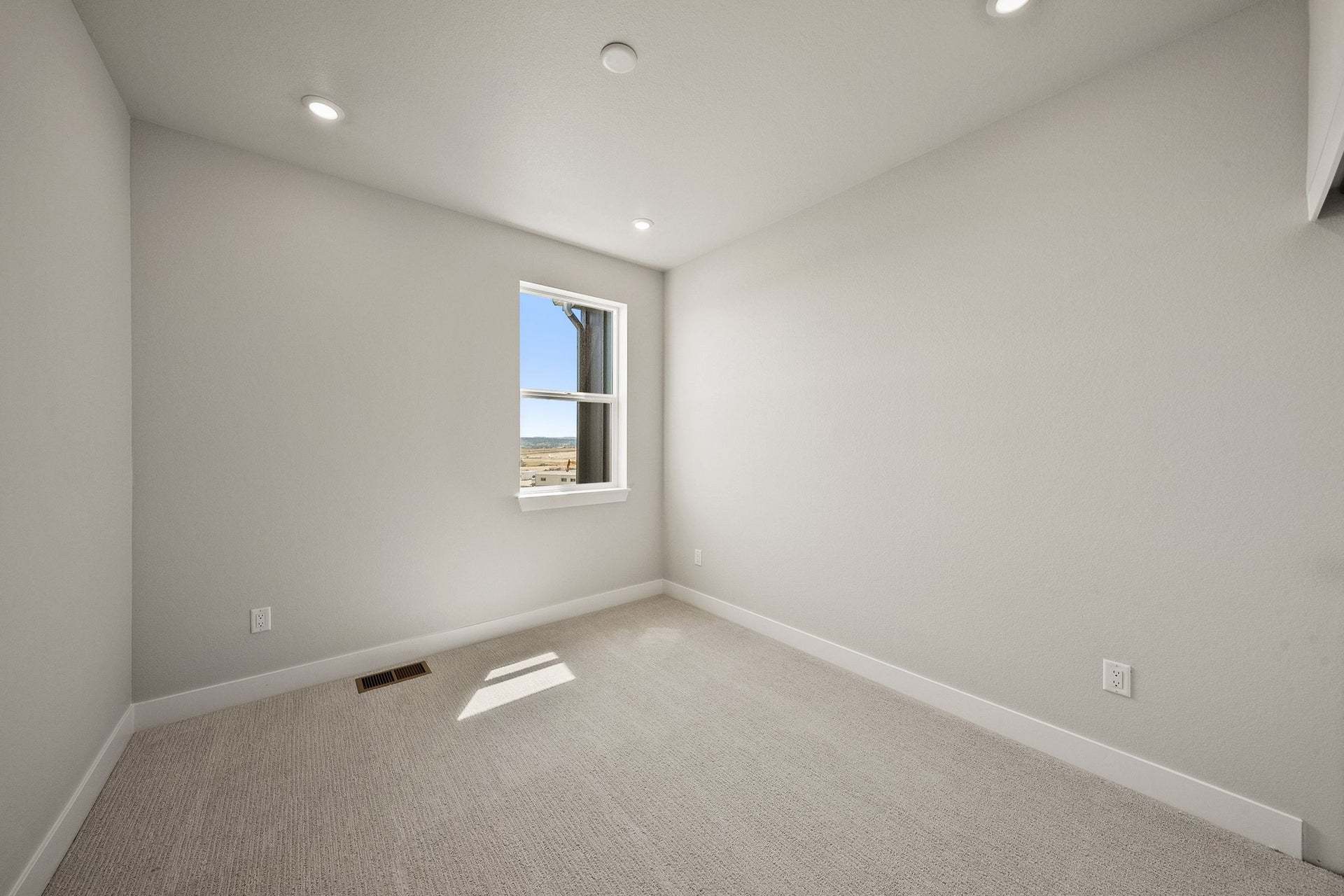 Starling at Tanterra | Plan 2904 | Secondary Bedroom