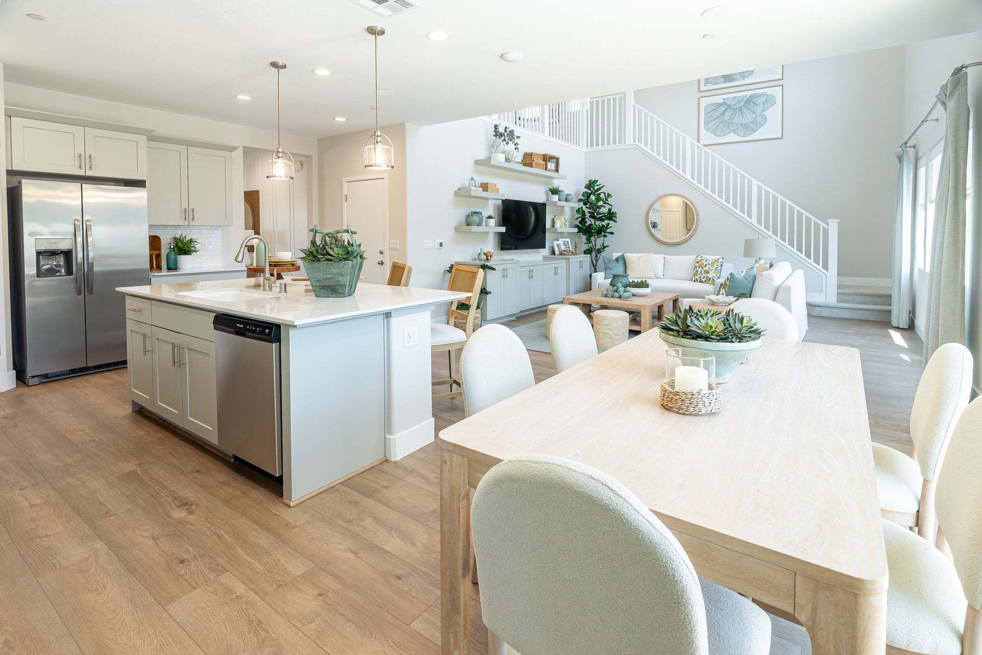Madison at Oak Place | Camden Model | Dining
