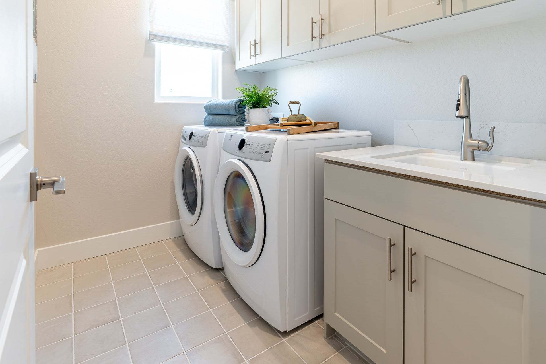 Madison at Oak Place | Camden Model | Laundry Room