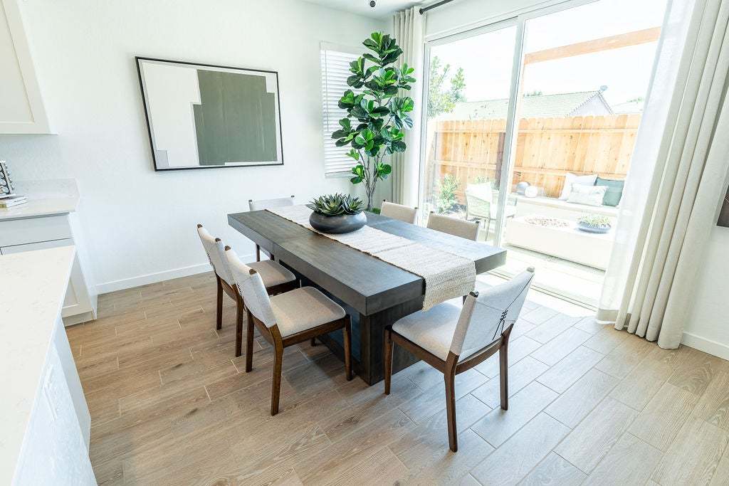 Madison at Oak Place | Juniper Model | Dining