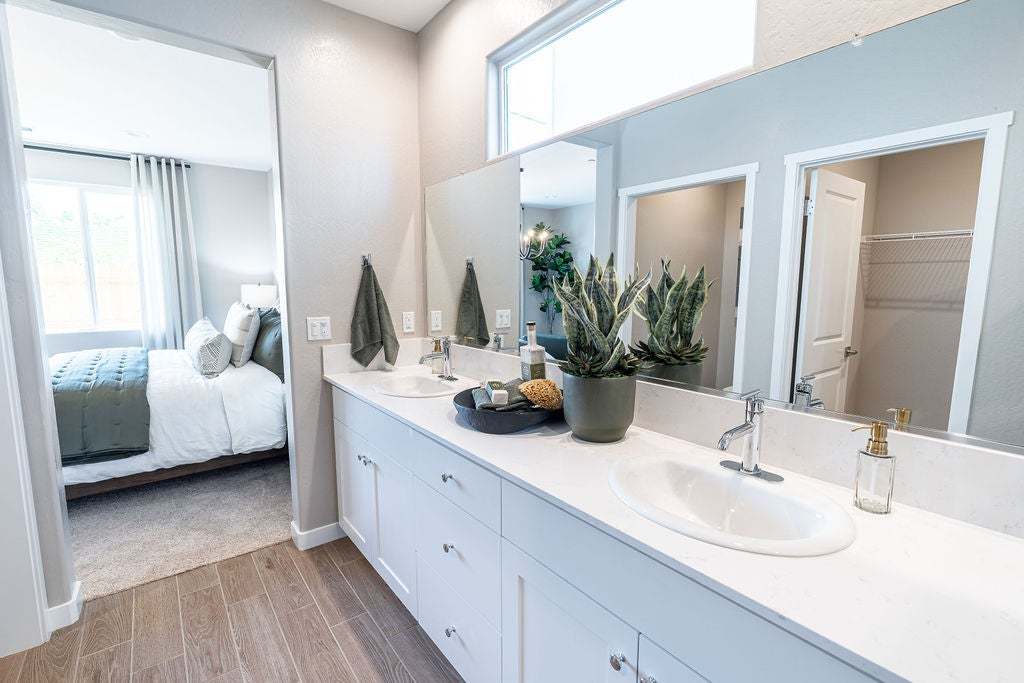 Madison at Oak Place | Juniper Model | Owner's Bathroom