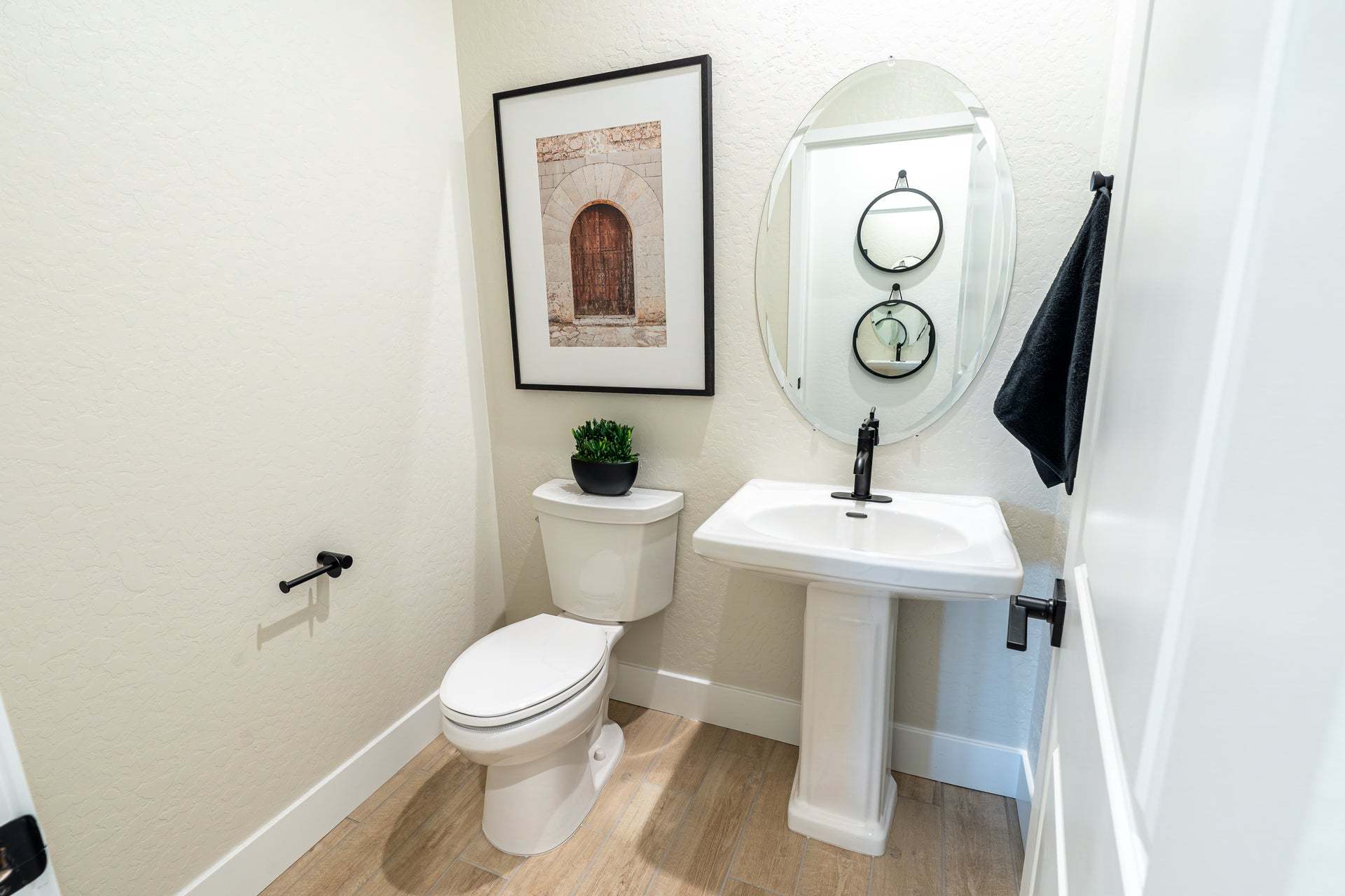 Madison at Oak Place | Kennedy Model | Powder Bathroom
