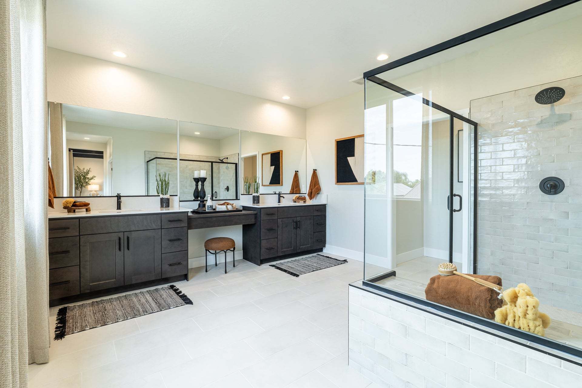 Madison at Oak Place | Kennedy Model | Owner's Bathroom