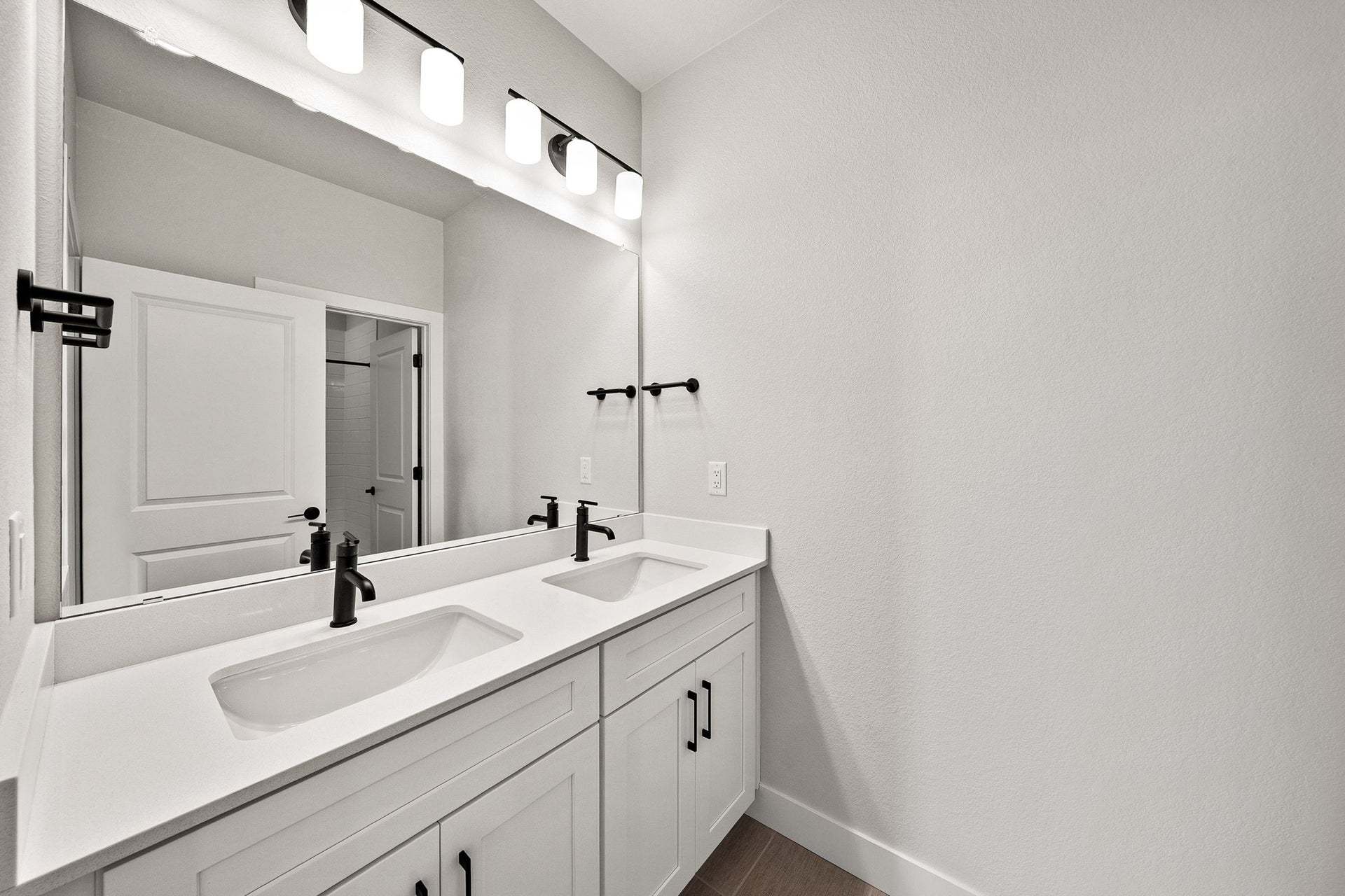 Starling at Tanterra | Plan 3004 | Secondary Bathroom