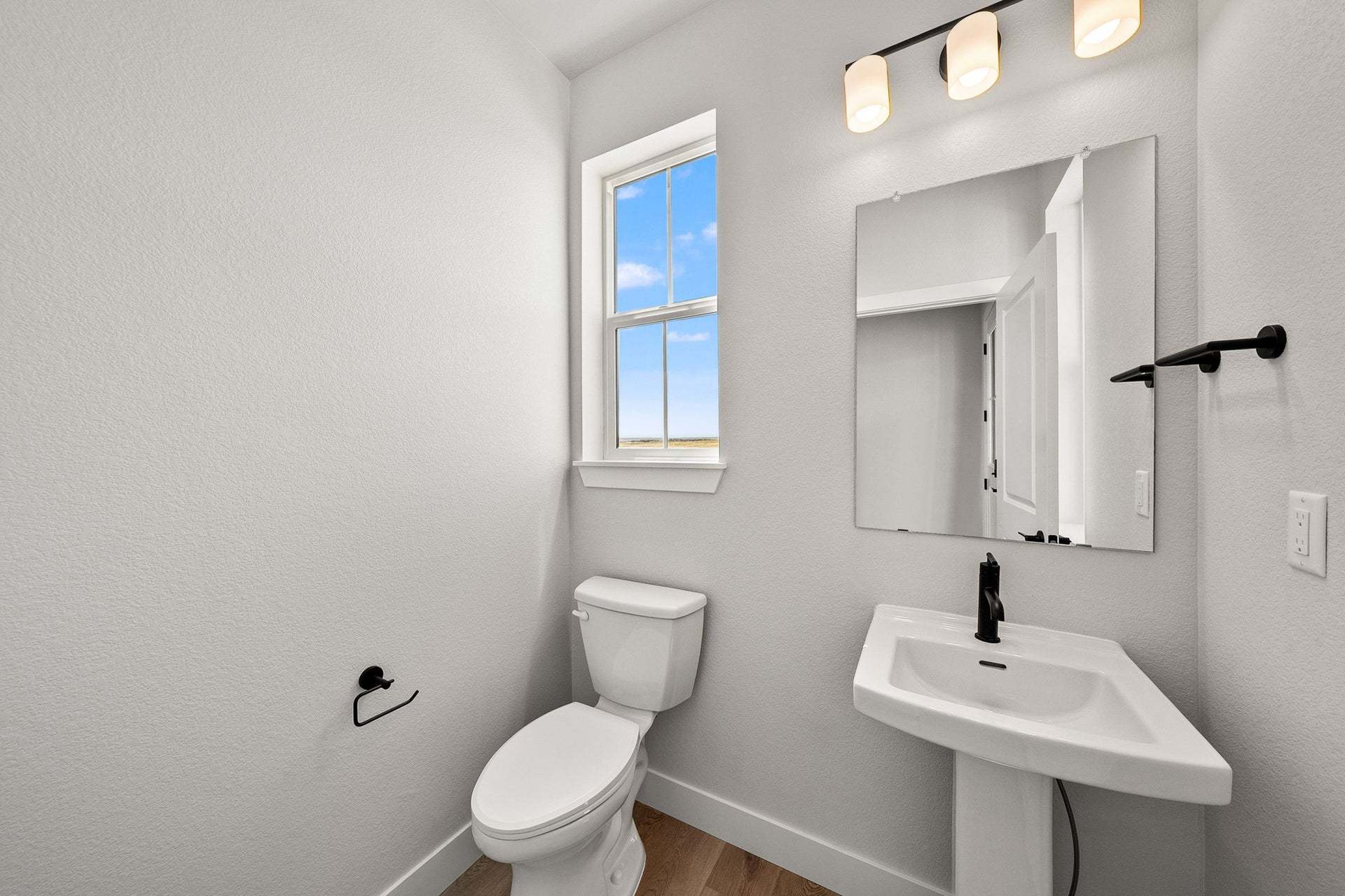 Starling at Tanterra | Plan 3004 | Secondary Bathroom