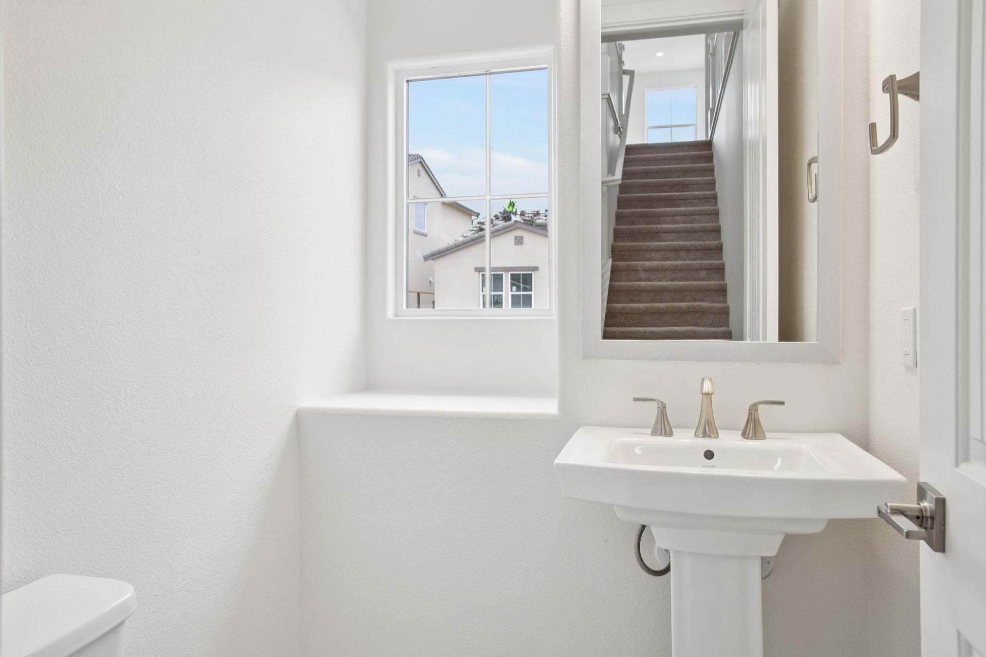 Homesite 757 | Powder Bathroom