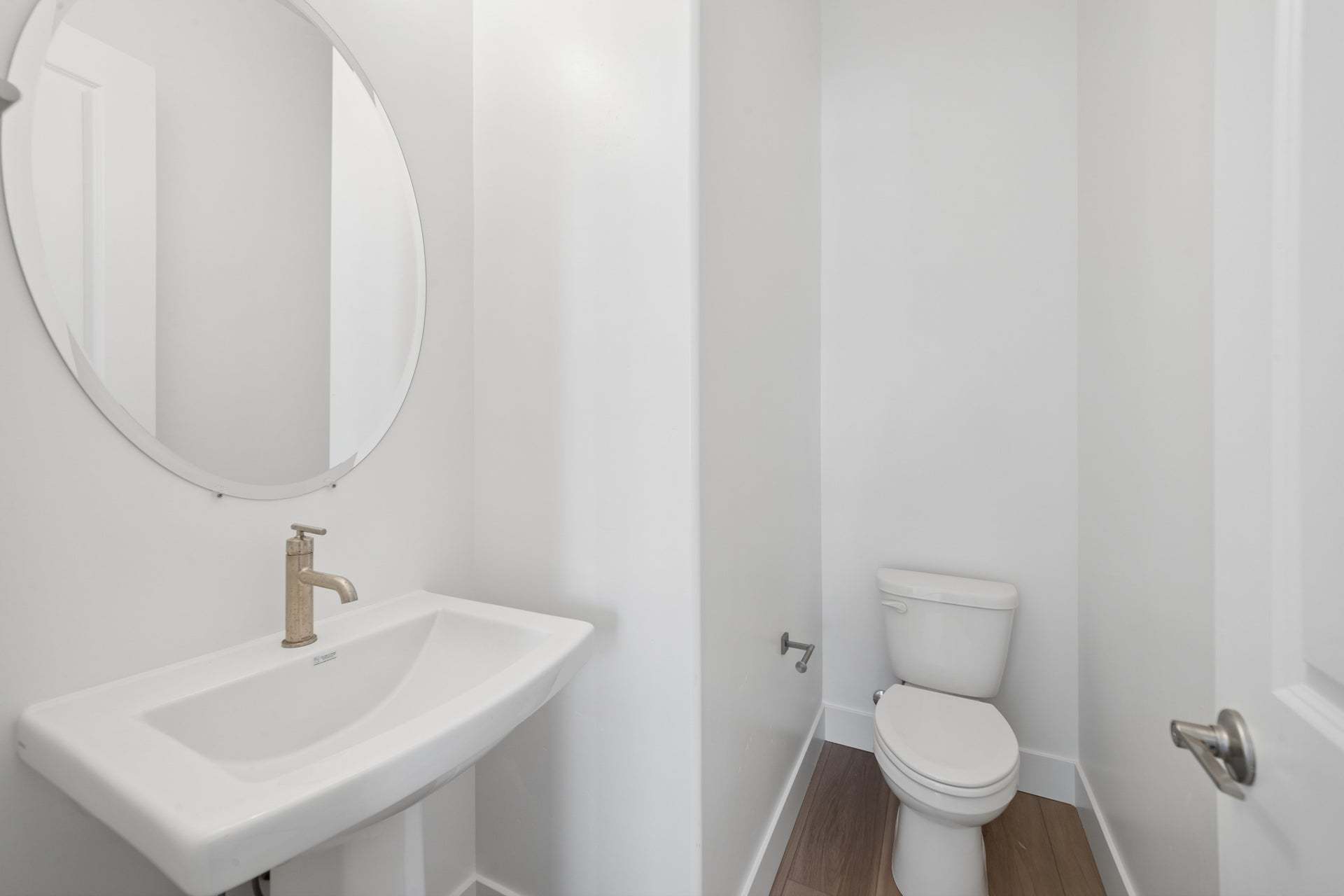 Homesite 313 | Powder Bathroom