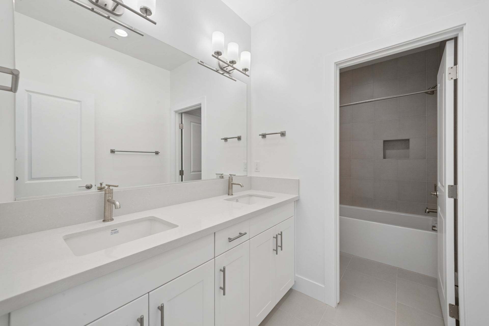 Homesite 313 | Bathroom 2
