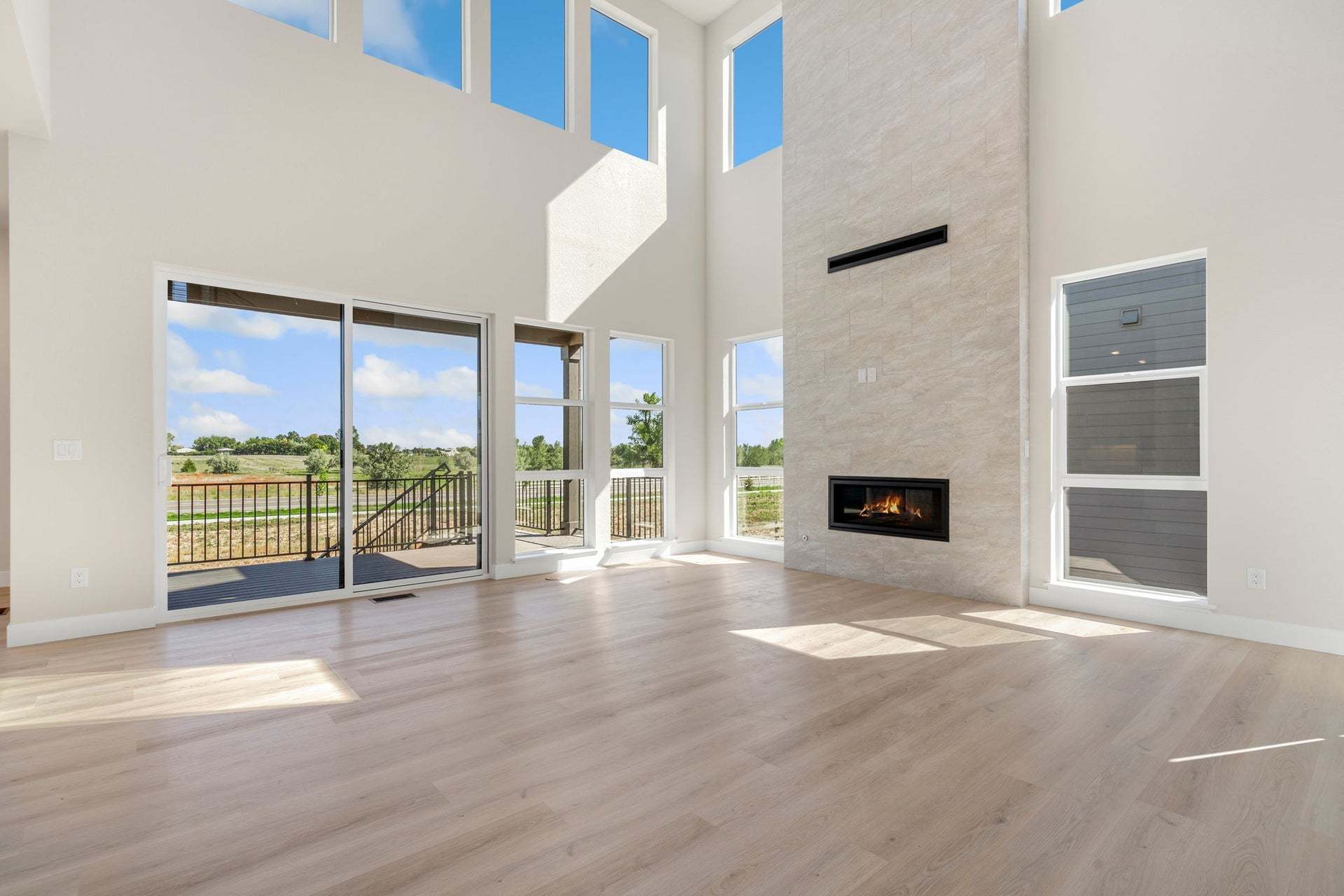 itchel Lake | 1284 Weller St | Great Room