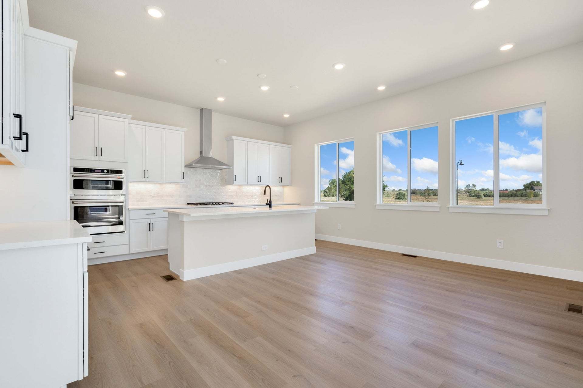 Kitchel Lake | 1284 Weller St | Kitchen/Dining