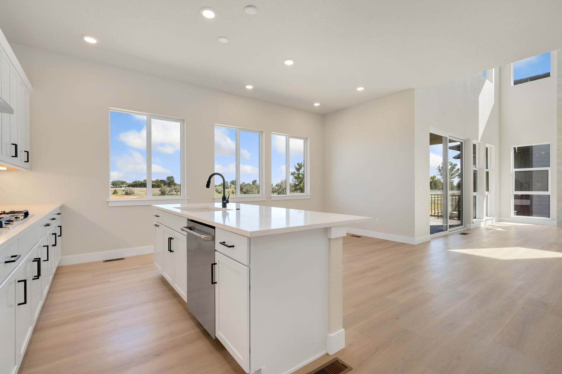 Kitchel Lake | 1284 Weller St | Kitchen/Dining