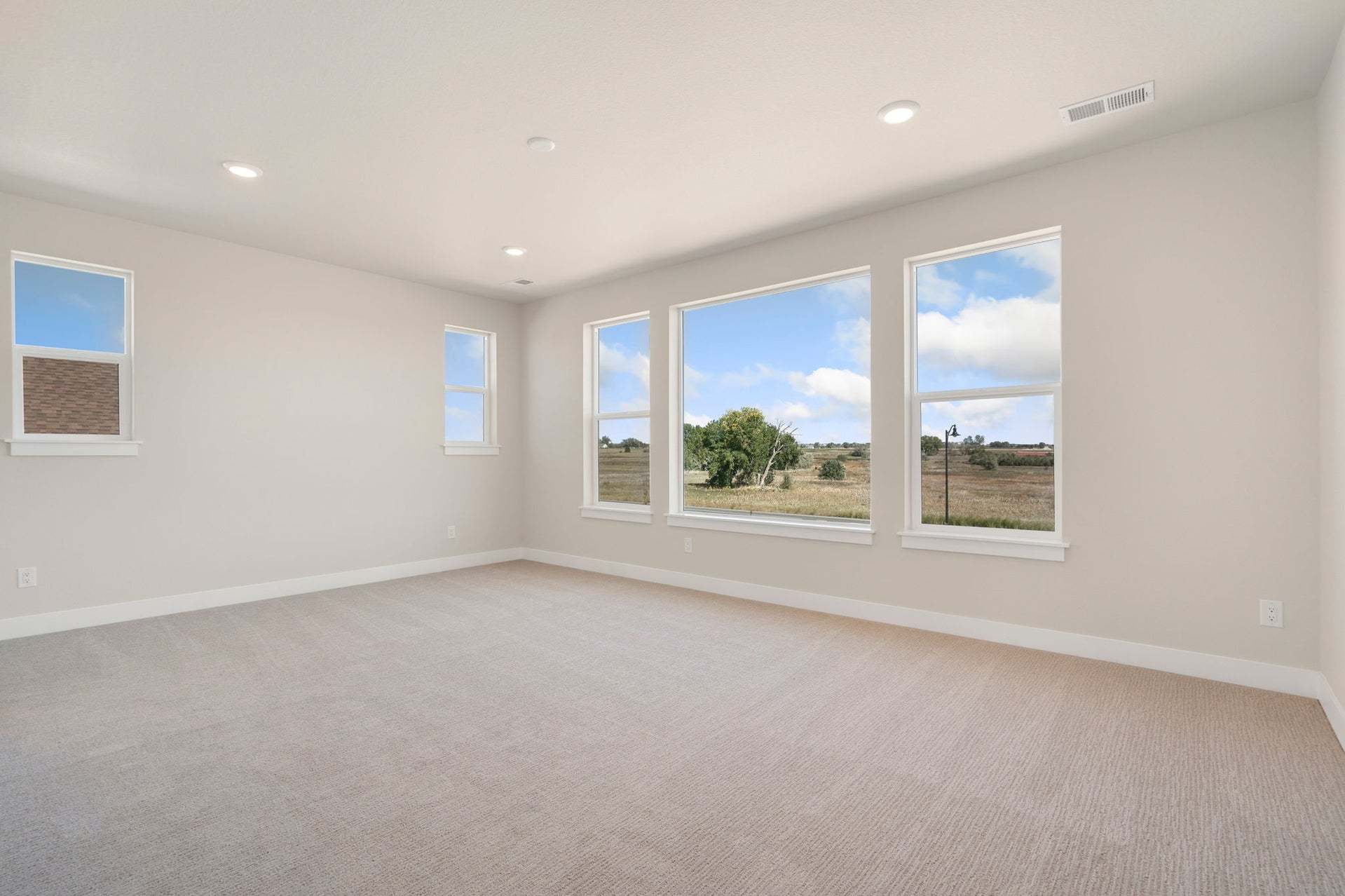 Kitchel Lake | 1284 Weller St |Primary Bedroom