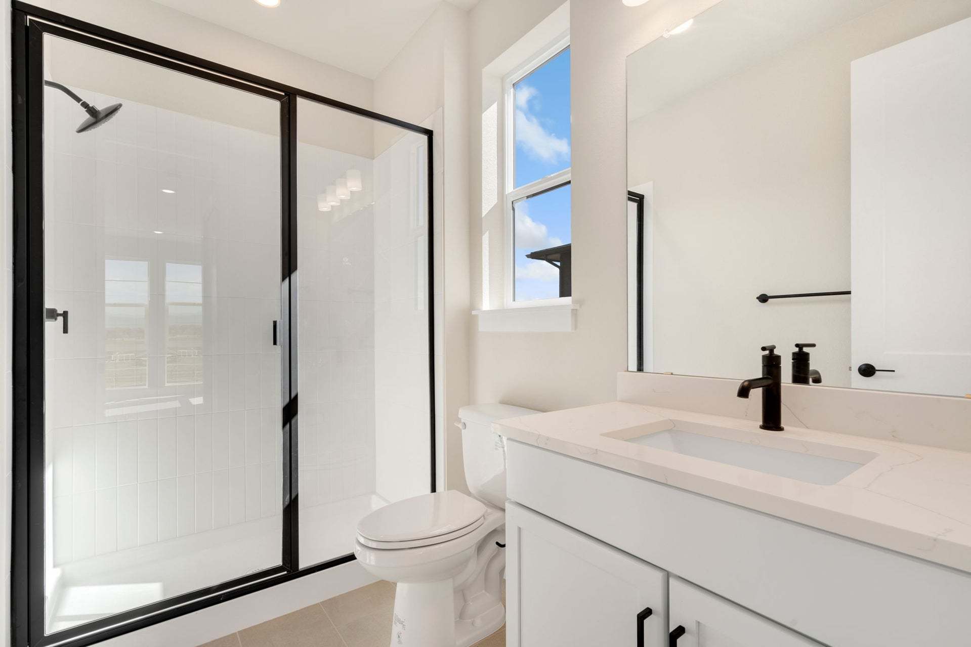 Kitchel Lake | 1284 Weller St | Secondary Bathroom
