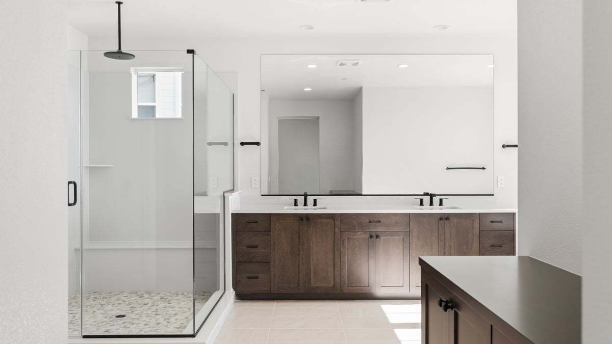 Orchid at Francis Ranch by Trumark Homes I Lot 77 I Primary Bath