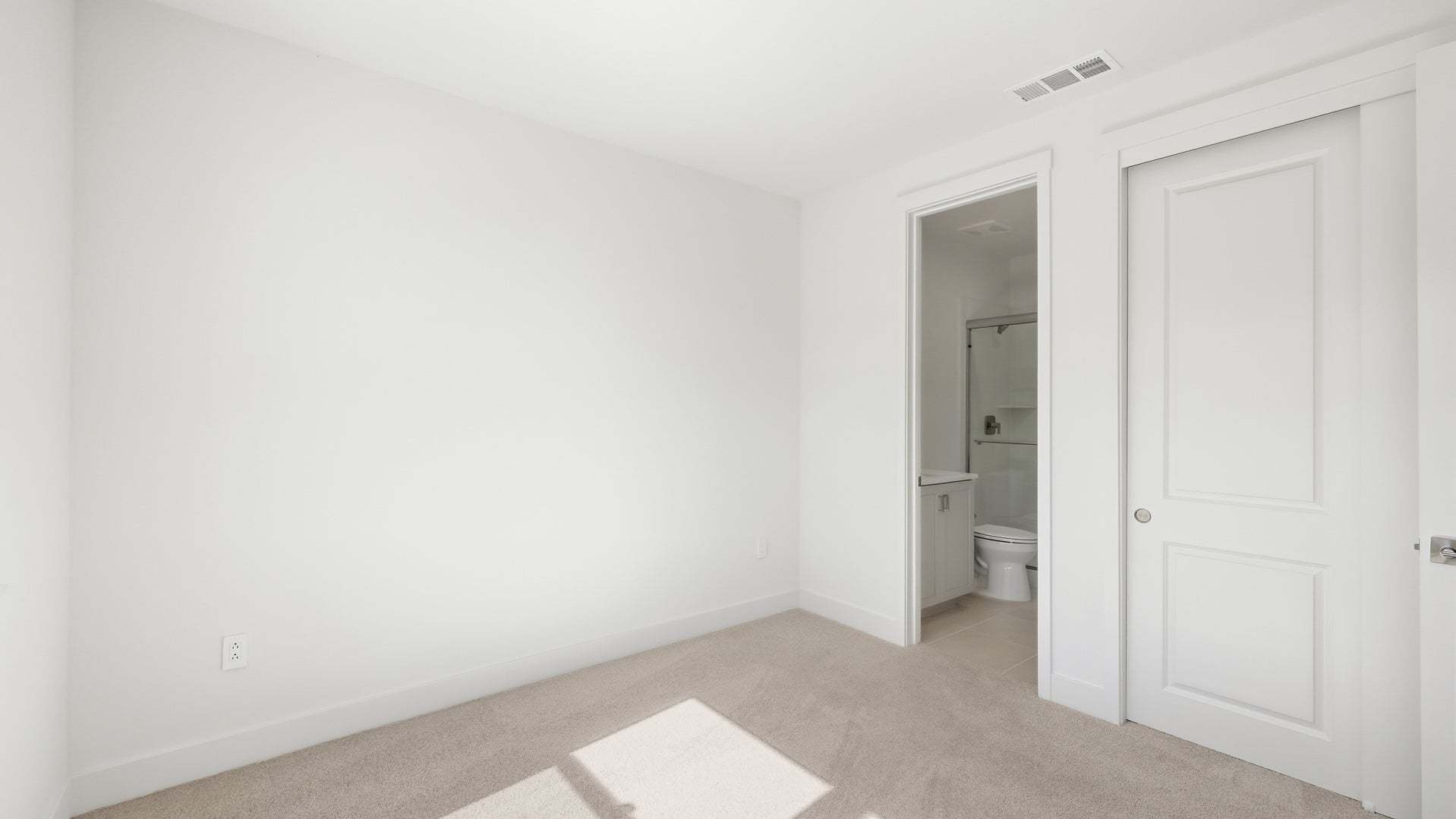 Jasmine at Francis Ranch by Trumark Homes I Lot TH94 I First Floor Bedroom