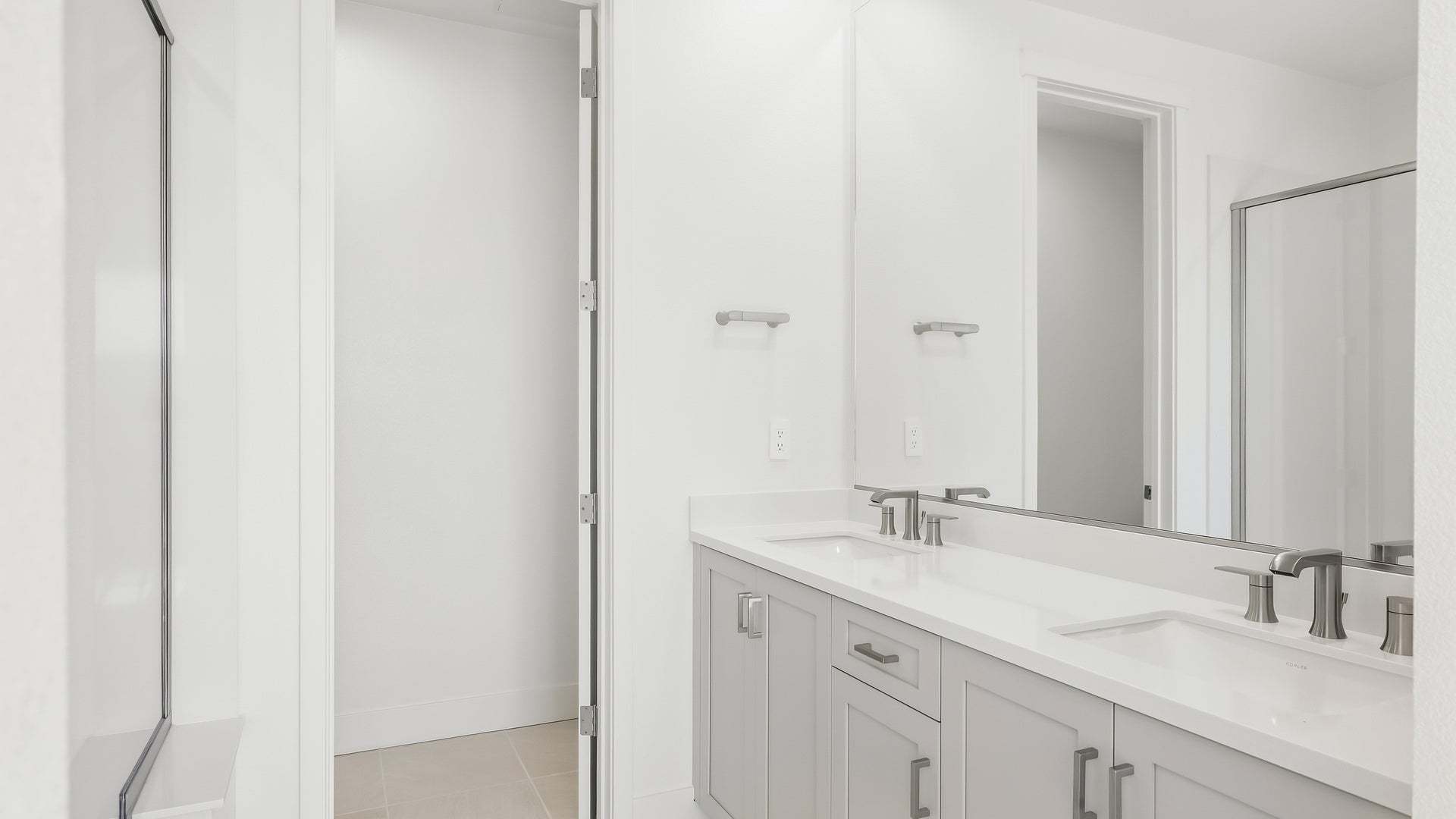 Jasmine at Francis Ranch by Trumark Homes I Lot TH94 I Primary Bathroom