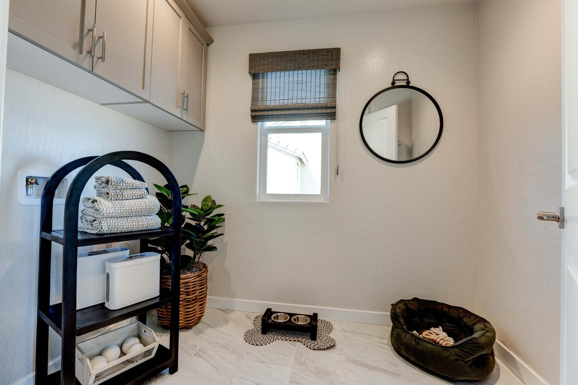 Ariette Copper River | Lydian Model | Laundry Room