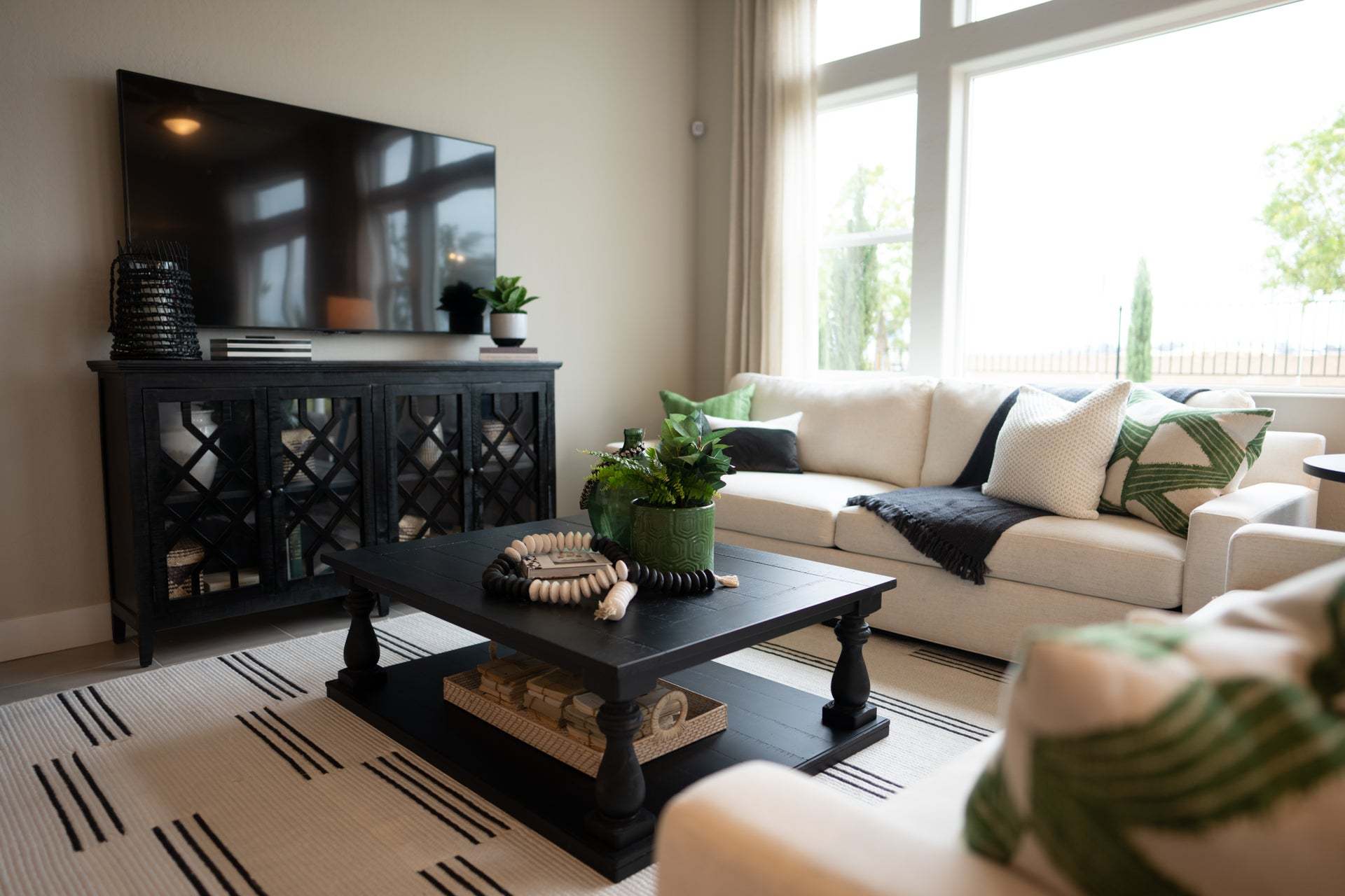Artisan Riverstone | Thompson Model | Great Room