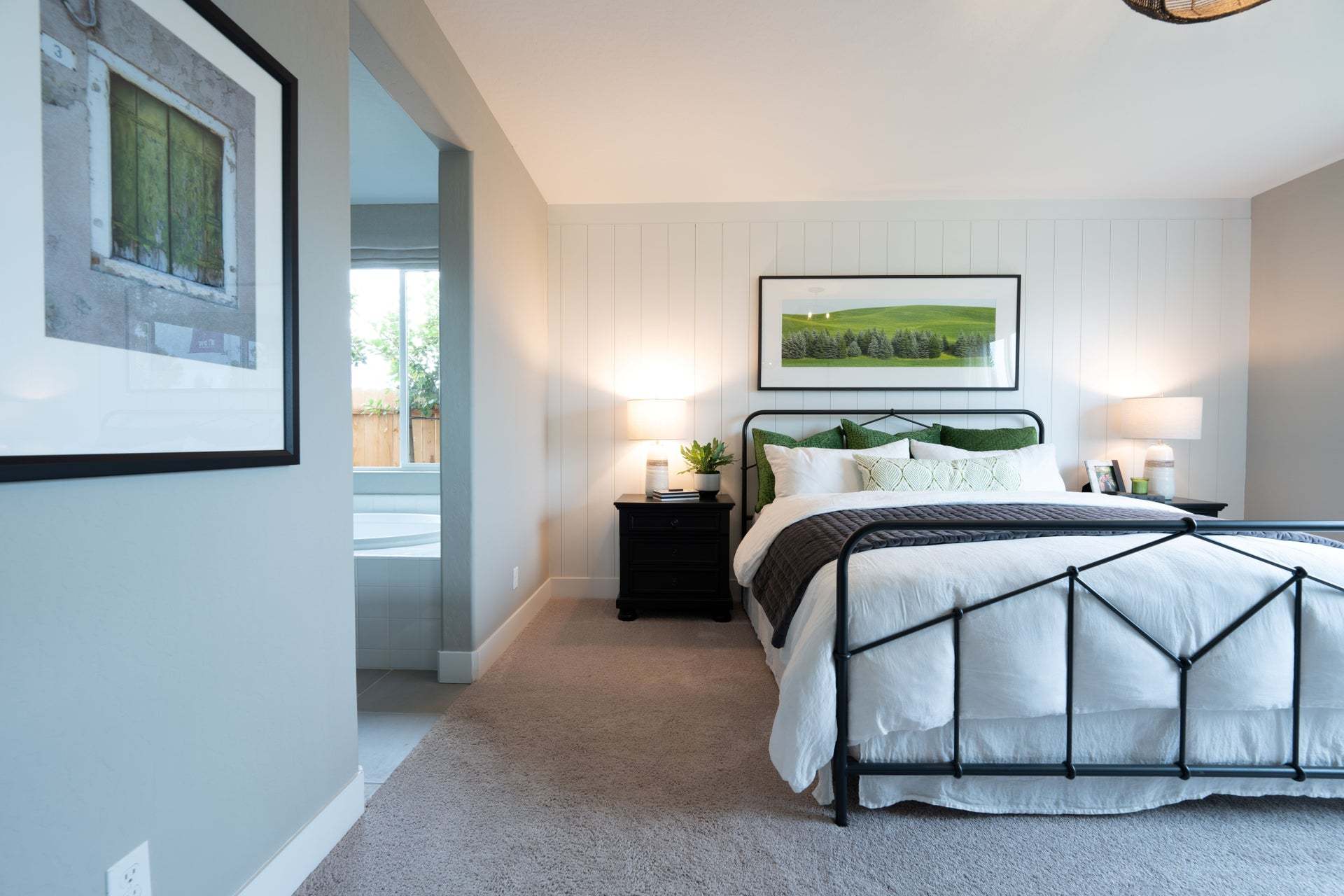 Artisan Riverstone | Thompson Model | Owner's Suite