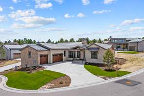 8015 Parnassus Place (Residence 2)