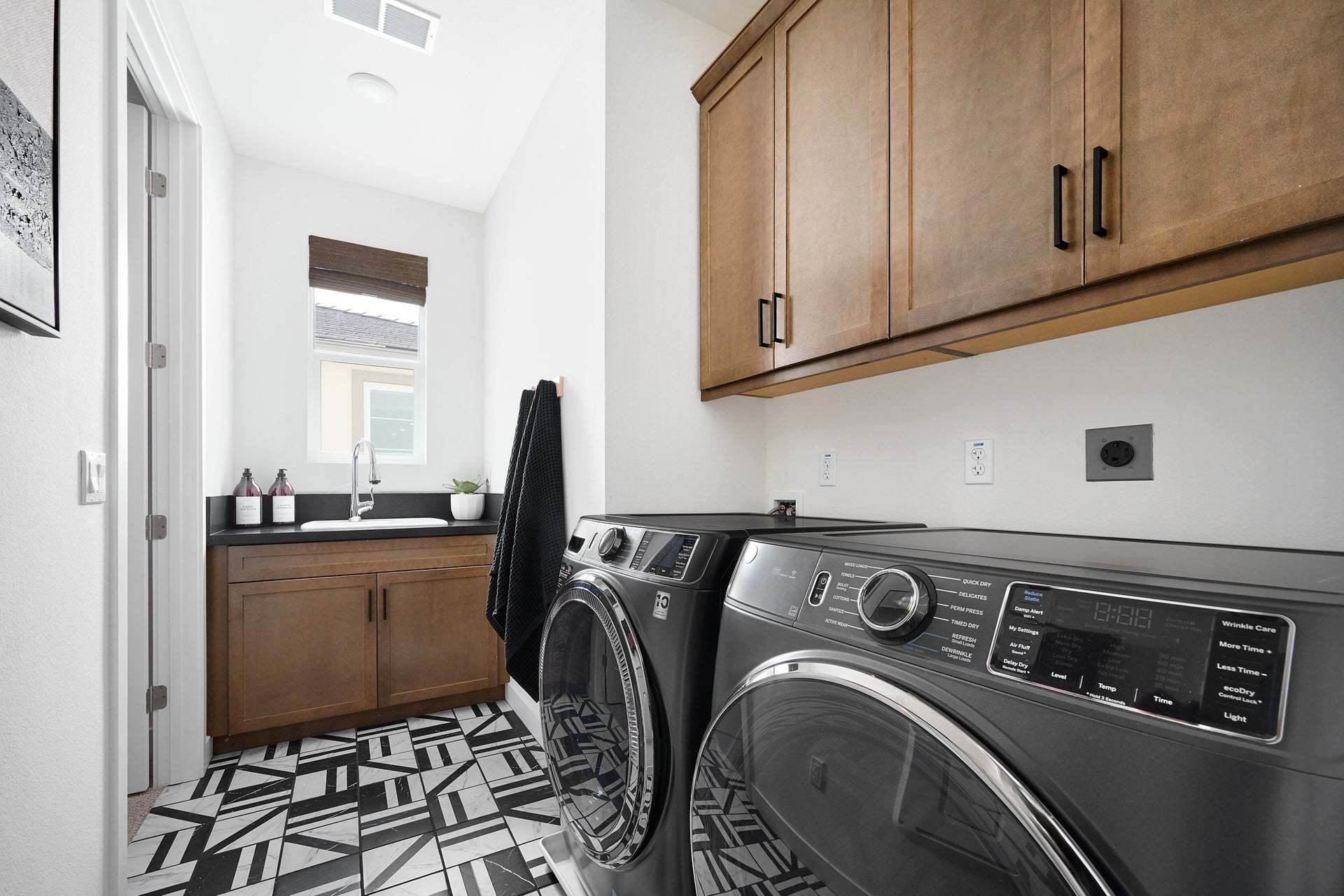 Legacy at the Preserve By Trumark Homes | Plan 3 |Chino, CA