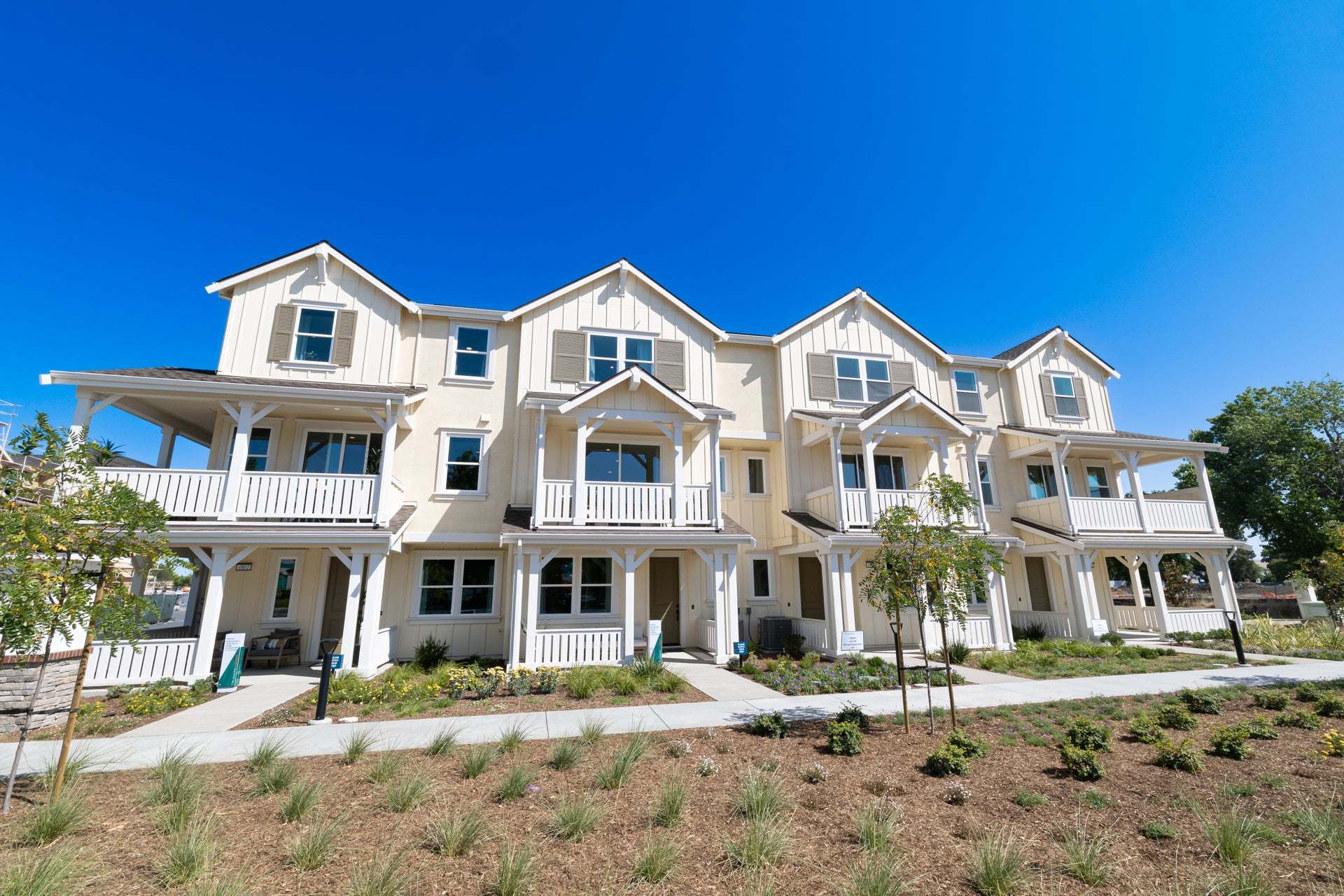 Amara at Arroyo Crossings by Trumark Homes in Livermore, CA I Amara Models