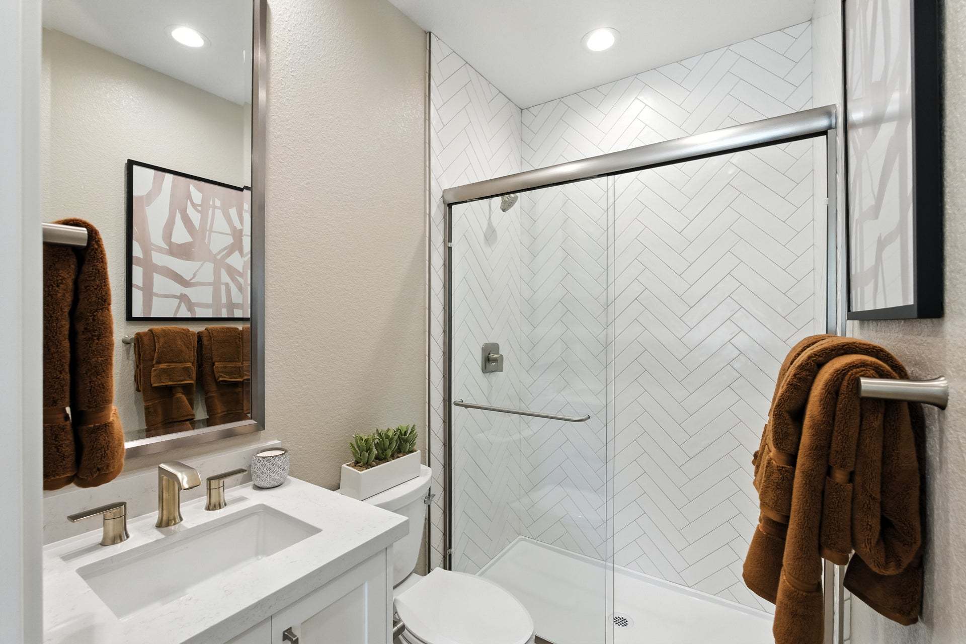 Amara at Arroyo Crossings by Trumark Homes in Livermore, CA I Residence 2 Model I Bathroom