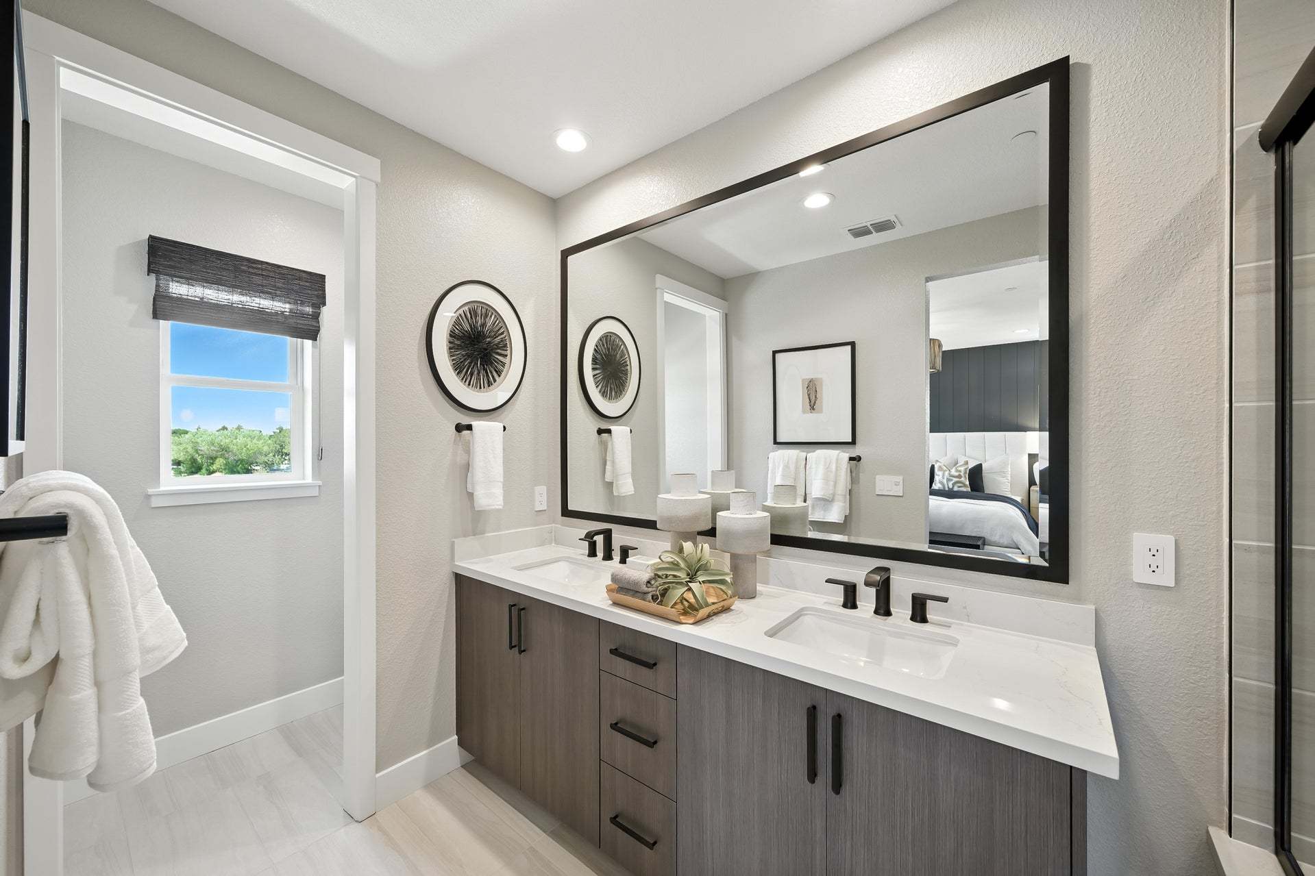Amara at Arroyo Crossings by Trumark Homes in Livermore, CA I Residence 3 Model I Primary Bathroom